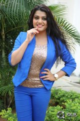 Tashu Kaushik at Reporter Movie Teaser Launch